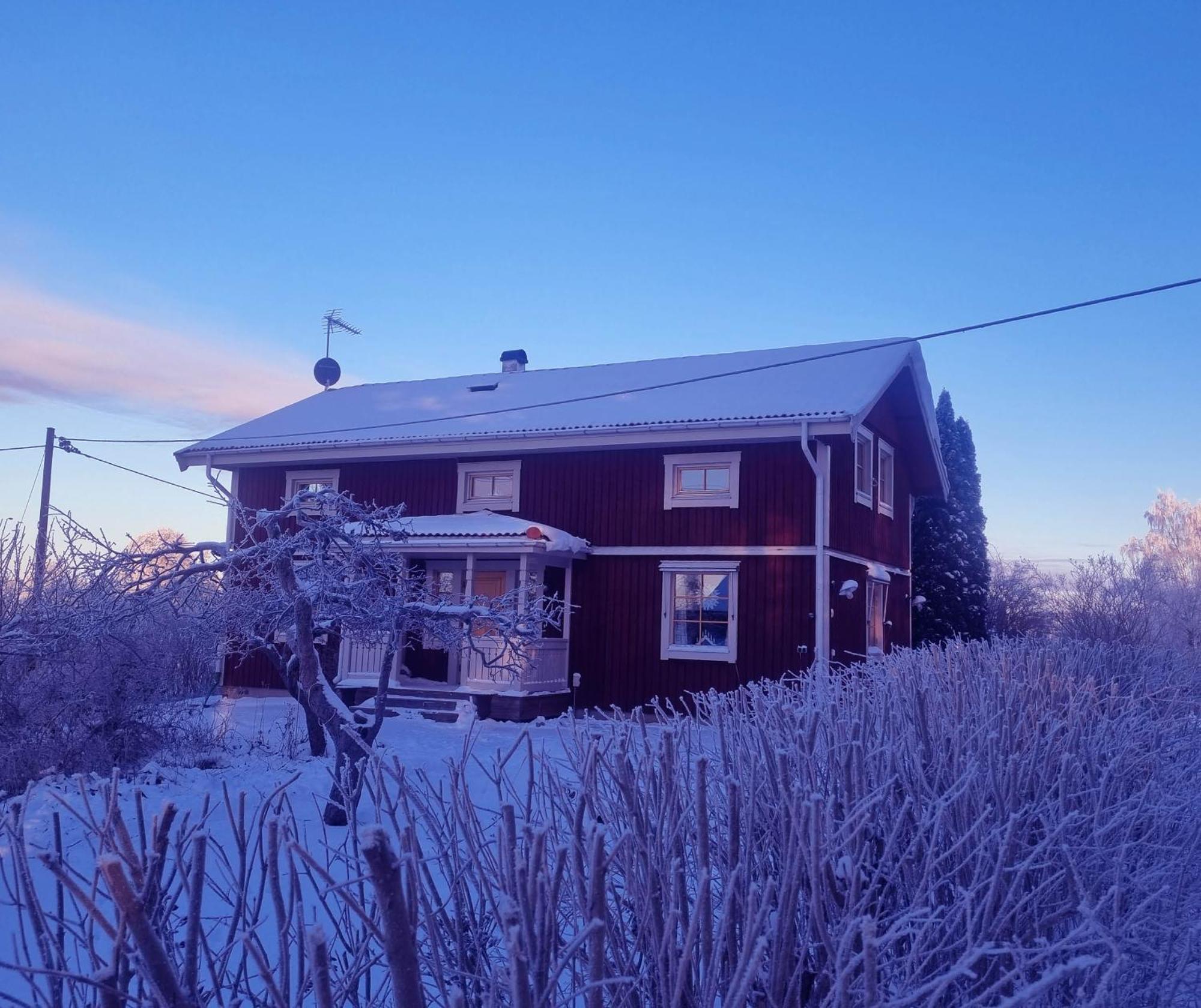 Saellinge House - Cozy Villa With Fireplace And Garden Close To Uppsala Bagian luar foto