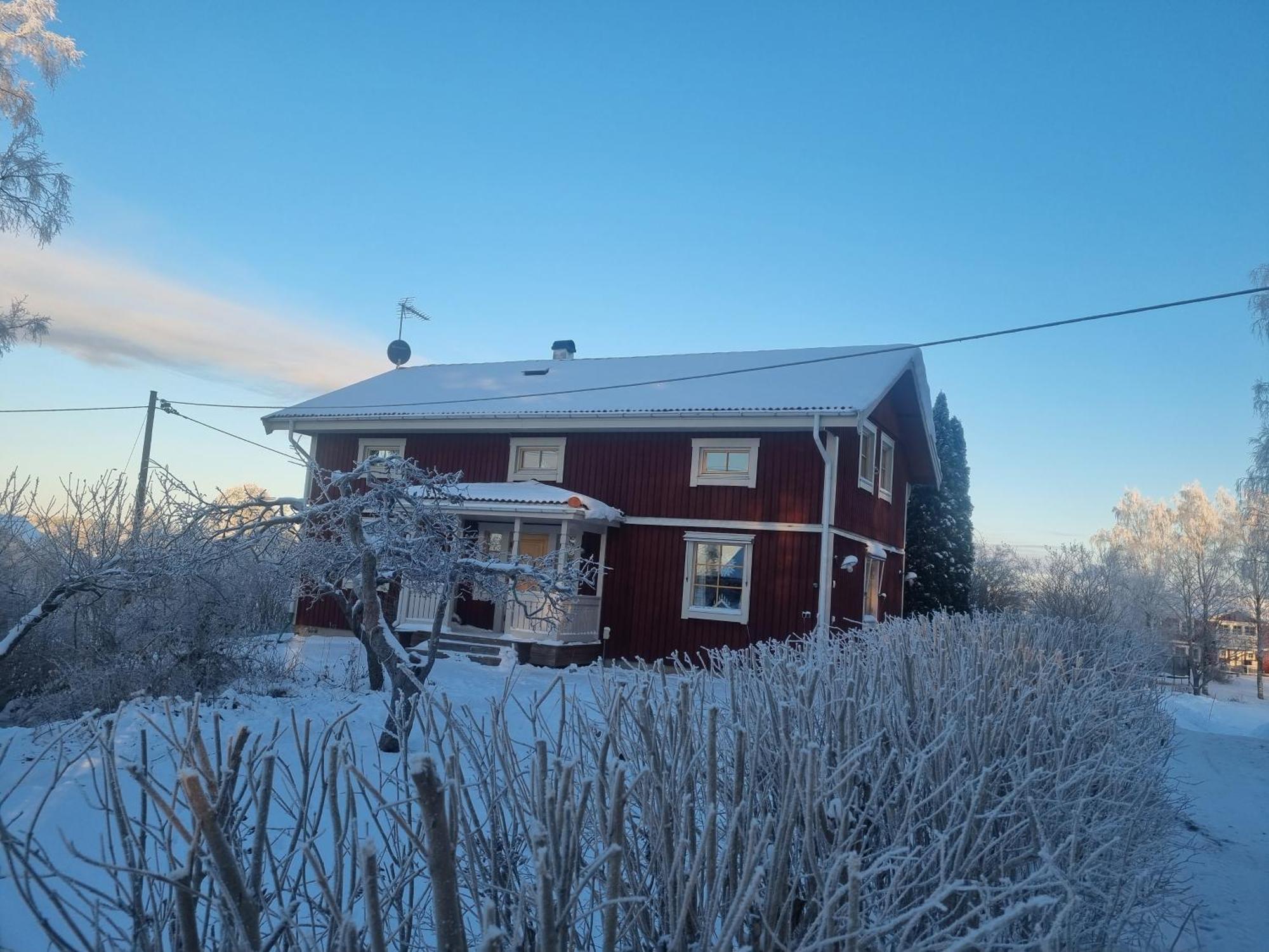 Saellinge House - Cozy Villa With Fireplace And Garden Close To Uppsala Bagian luar foto
