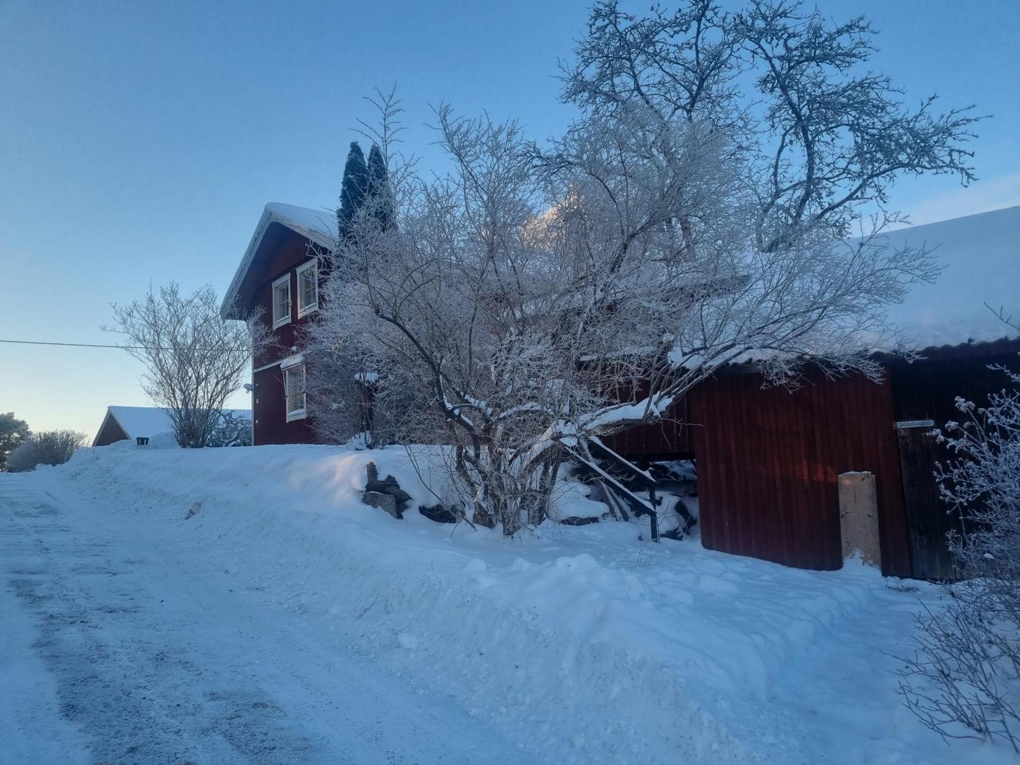 Saellinge House - Cozy Villa With Fireplace And Garden Close To Uppsala Bagian luar foto